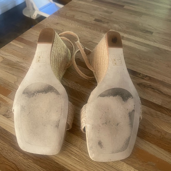 Jeffrey Campbell Raffia Wedge Sandals - “Sailboat” / 9m - Picture 6 of 13